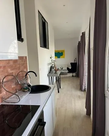 Superbe Grande Corniche Vue Sur A 4 Min Du Centre شقة *